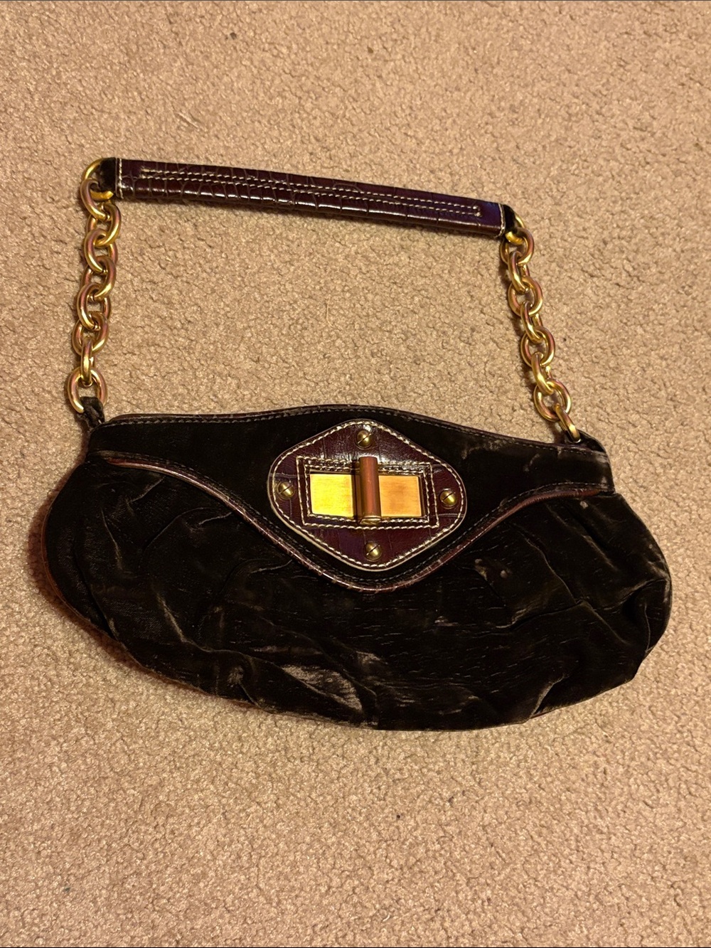 Elegant Brown Velvet Shoulder Bag with Gold Chain Accent